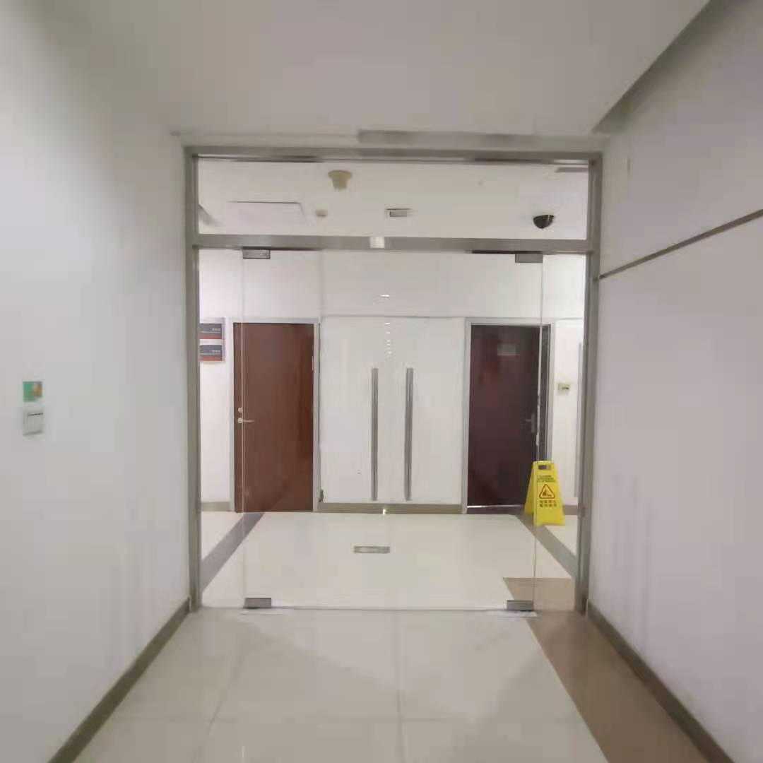 鋁合金門玻璃破了怎么換？