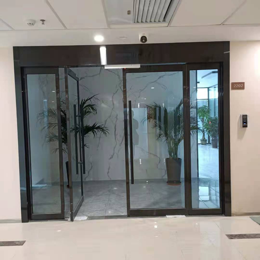 浴室里使用玻璃門到底有什么好處？